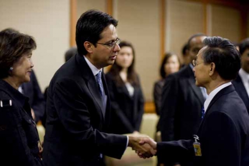 (15 Oct 2009) Courtesy Call and Dialogue with Thai PM - 9