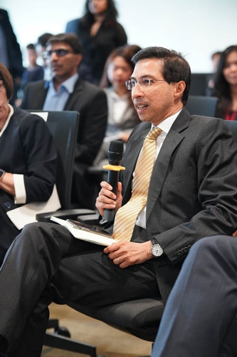 Dialogue with Alderman Peter Estlin 13