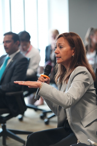 Dialogue with Alderman Peter Estlin 14